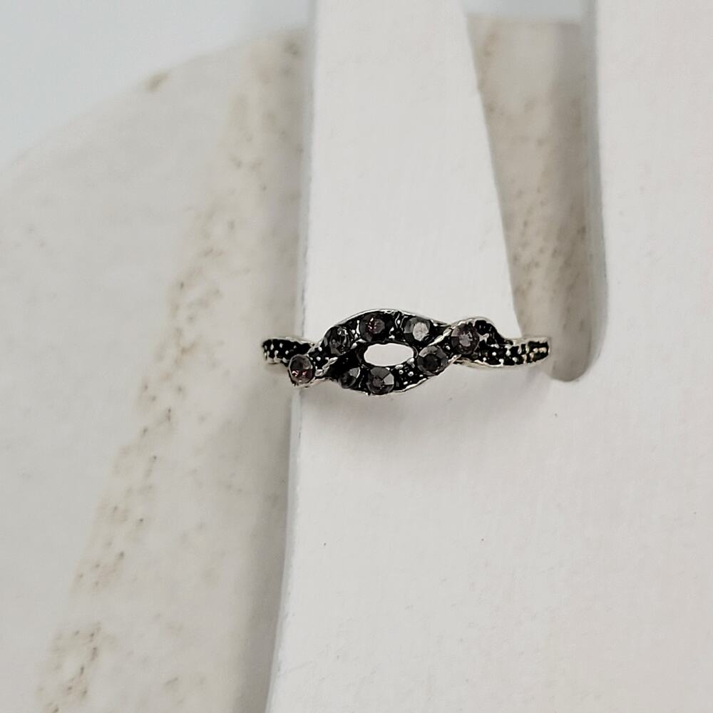 Silver Tone Gray Diamond Gemstone Rhinestone Twisted‎ Knot Ring Fashion Jewelry